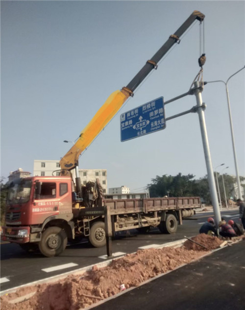 惠东县设备吊装租赁吊车要用多大吊车